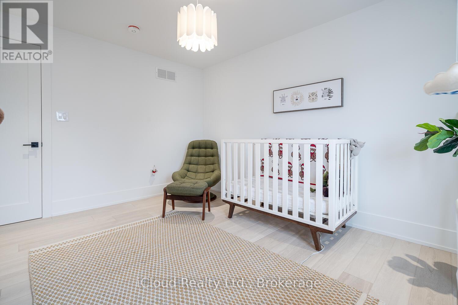 5389 Kindos Street, Burlington, ON - Indoor Photo Showing Bedroom