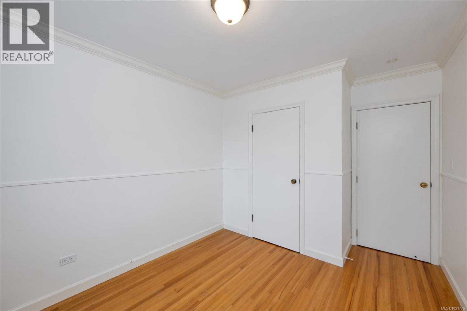 1181 Clovelly Terr, Saanich, BC - Indoor Photo Showing Other Room