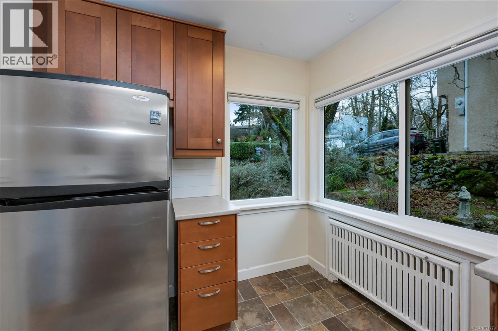 1181 Clovelly Terr, Saanich, BC - Indoor Photo Showing Other Room