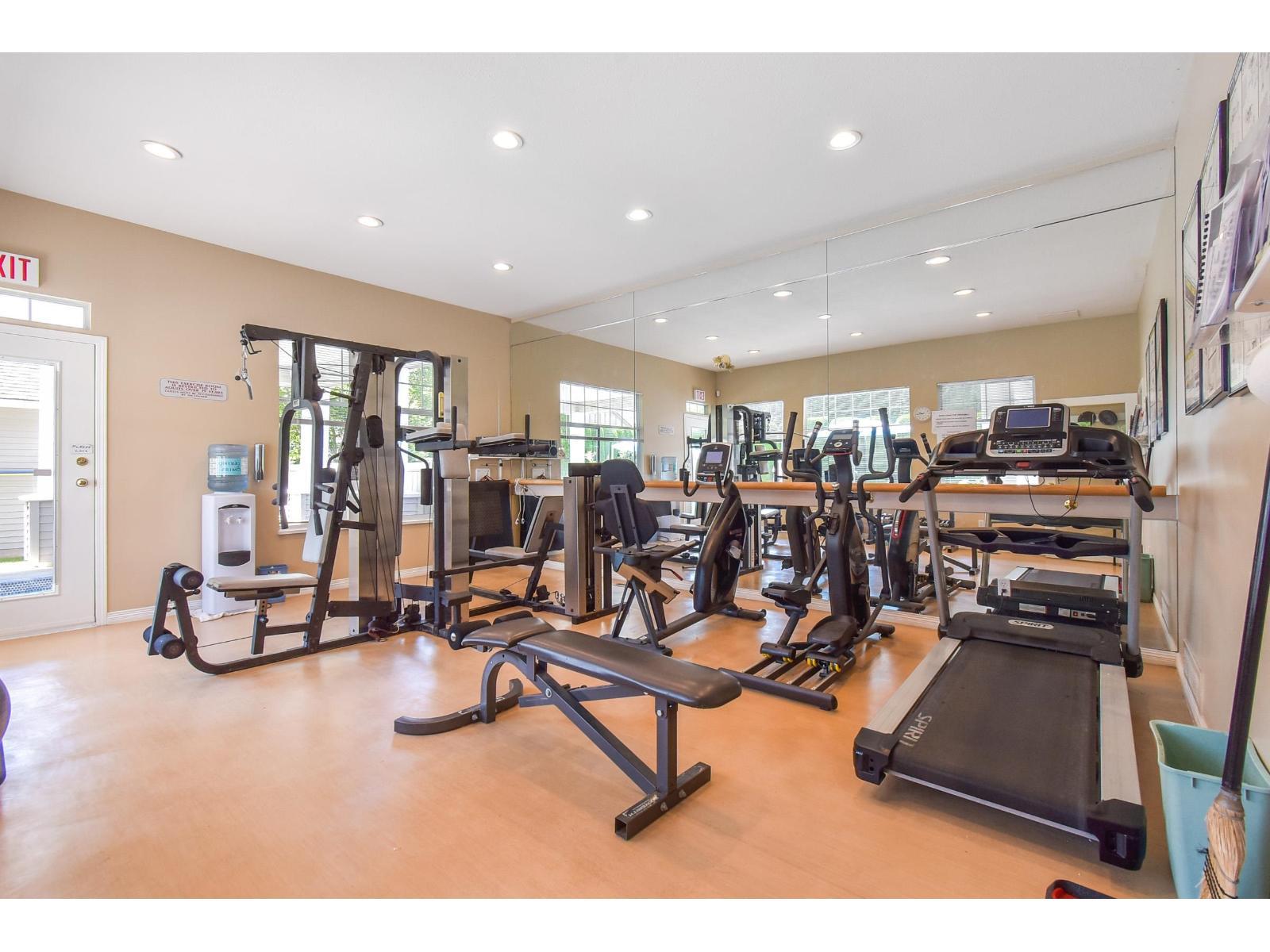 54 2533 152 Street, Surrey, BC - Indoor Photo Showing Gym Room