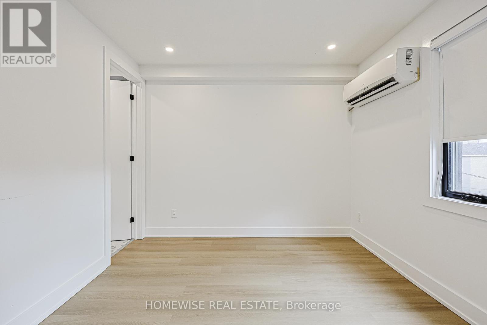 999 Eglington Avenue W, Toronto, ON