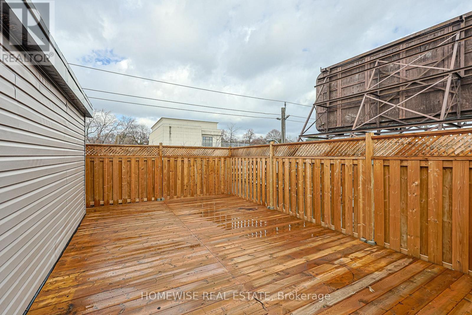 999 Eglington Avenue W, Toronto, ON