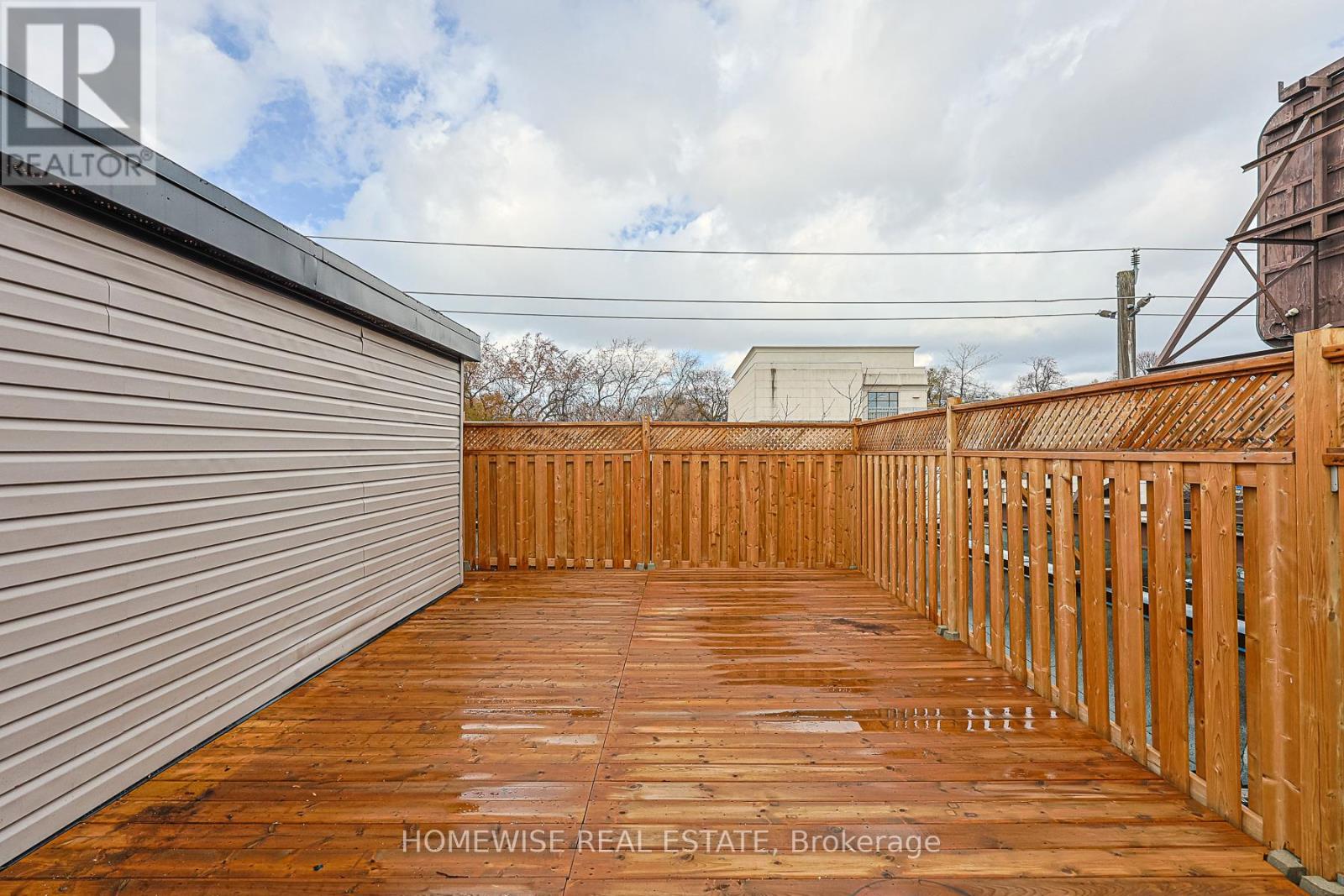 999 Eglington Avenue W, Toronto, ON