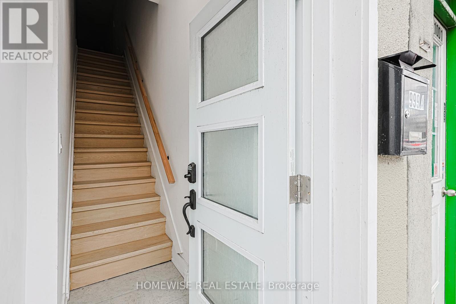 999 Eglington Avenue W, Toronto, ON