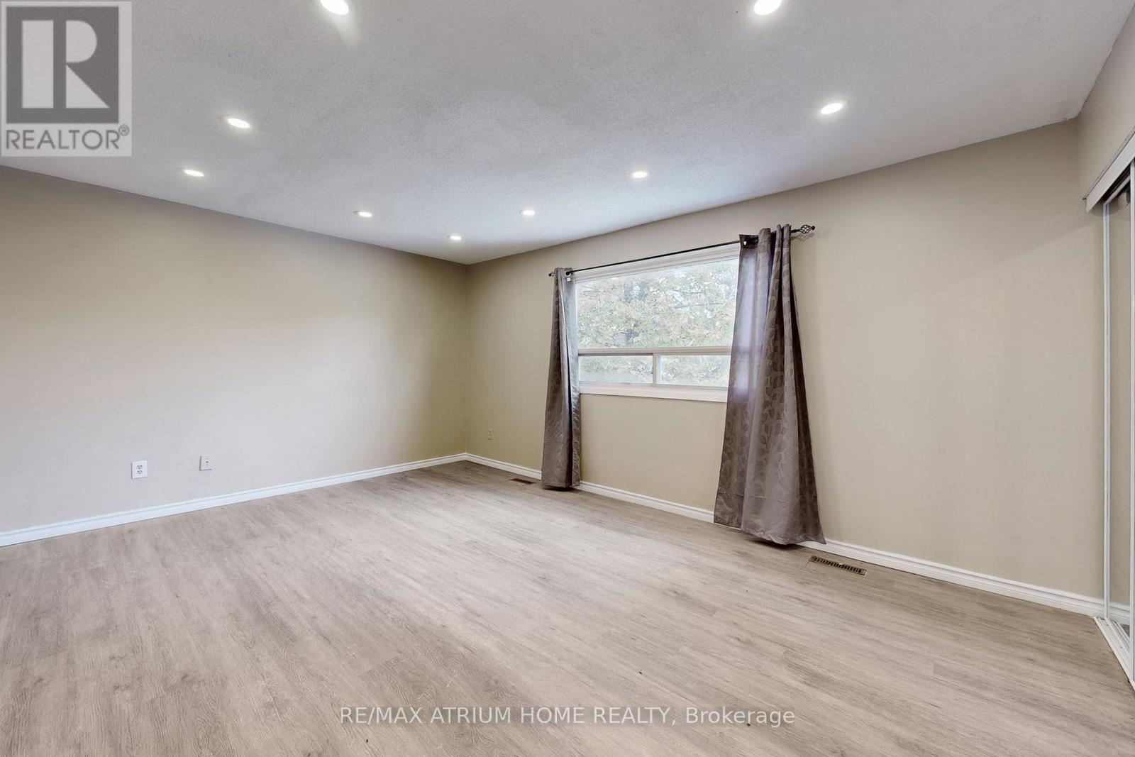 3 Plumbrook Crescent, Toronto, ON - Indoor Photo Showing Other Room