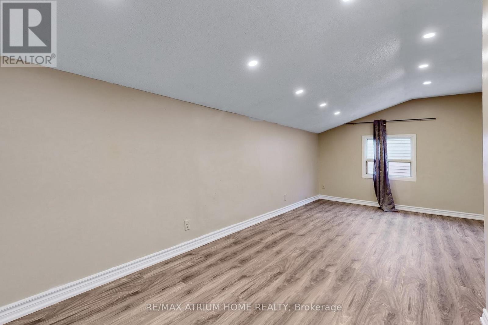 3 Plumbrook Crescent, Toronto, ON - Indoor Photo Showing Other Room