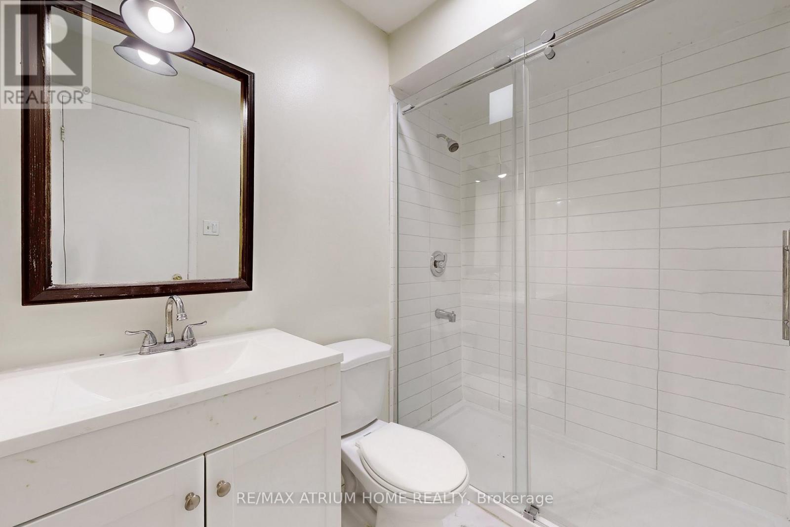 3 Plumbrook Crescent, Toronto, ON - Indoor Photo Showing Bathroom