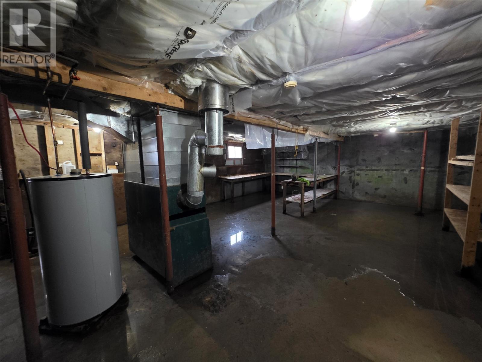 9 First Avenue, Gilliams, NL - Indoor Photo Showing Basement