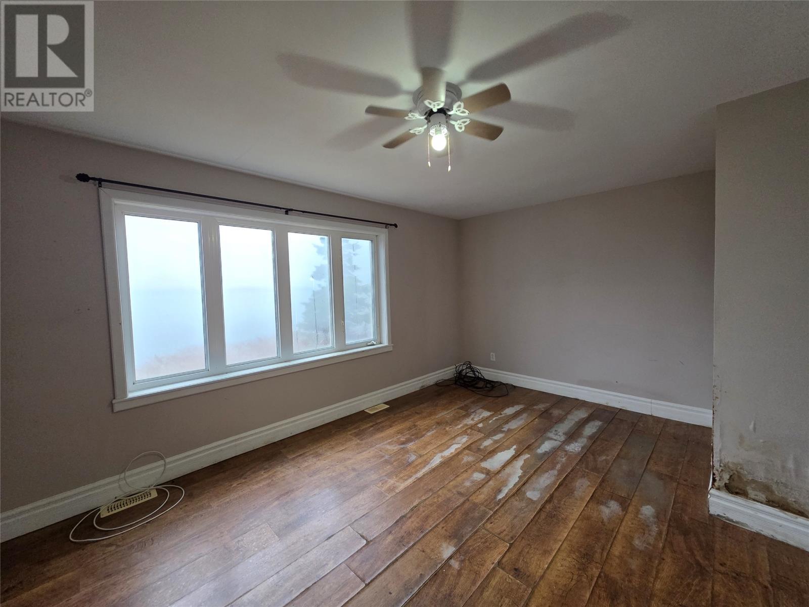 9 First Avenue, Gilliams, NL - Indoor Photo Showing Other Room