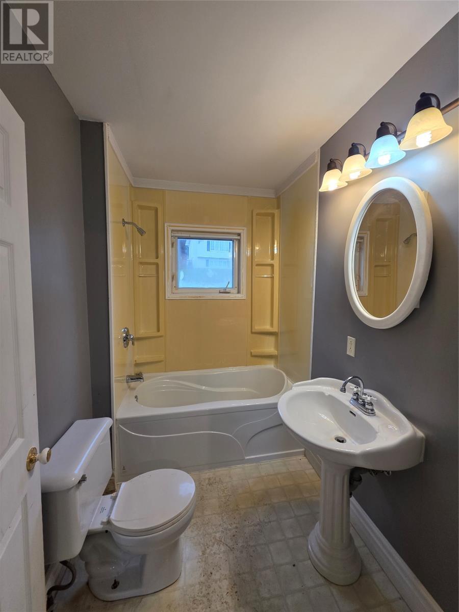 9 First Avenue, Gilliams, NL - Indoor Photo Showing Bathroom
