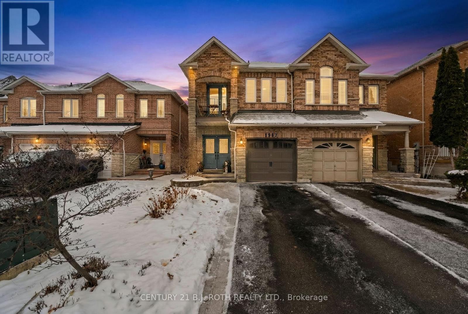 1987 Treetop Way, Pickering, ON - Outdoor With Facade