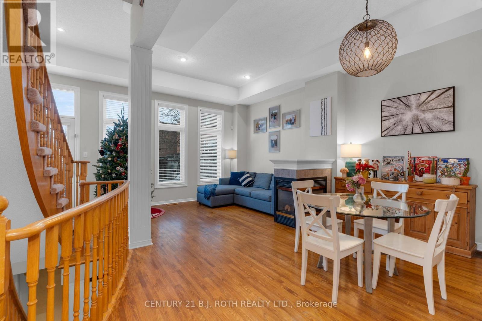 1987 Treetop Way, Pickering, ON - Indoor Photo Showing Dining Room