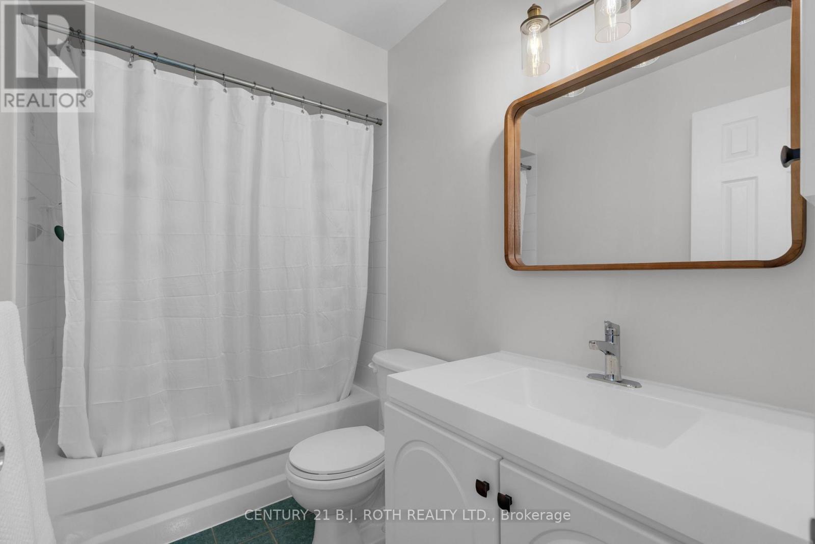 1987 Treetop Way, Pickering, ON - Indoor Photo Showing Bathroom