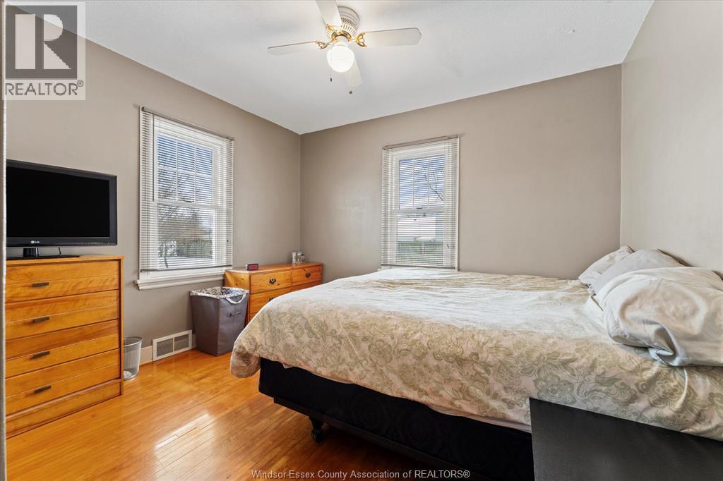 127 Balaclava Street South, Amherstburg, ON - Indoor Photo Showing Bedroom