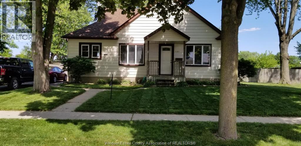 127 Balaclava Street South, Amherstburg, ON - Outdoor With Facade