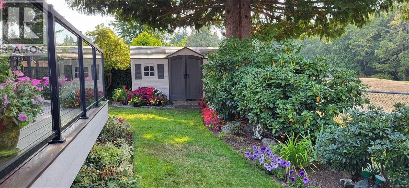 779 Mulholland Dr, Parksville, BC - Outdoor