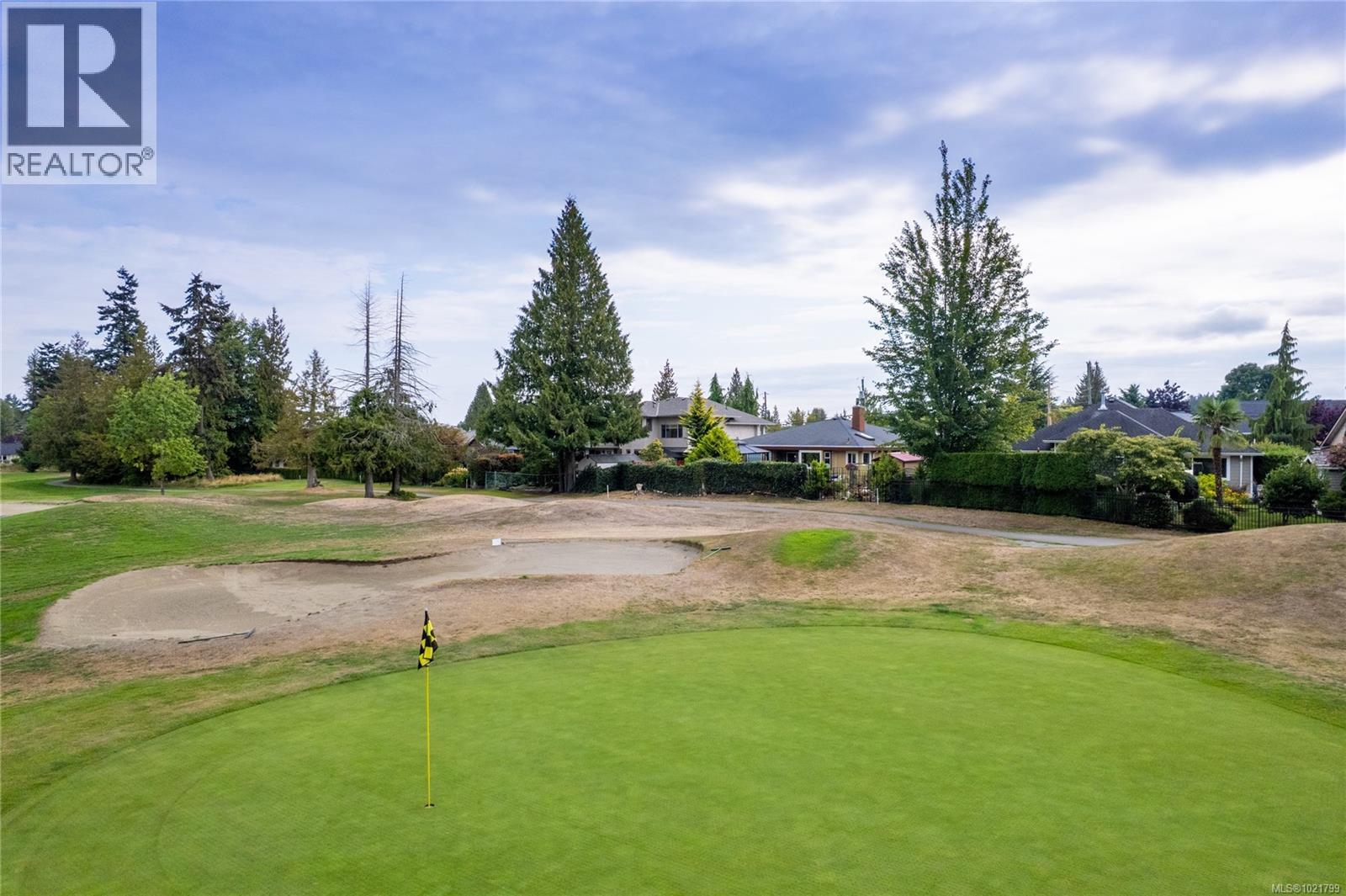 779 Mulholland Dr, Parksville, BC - Outdoor With View