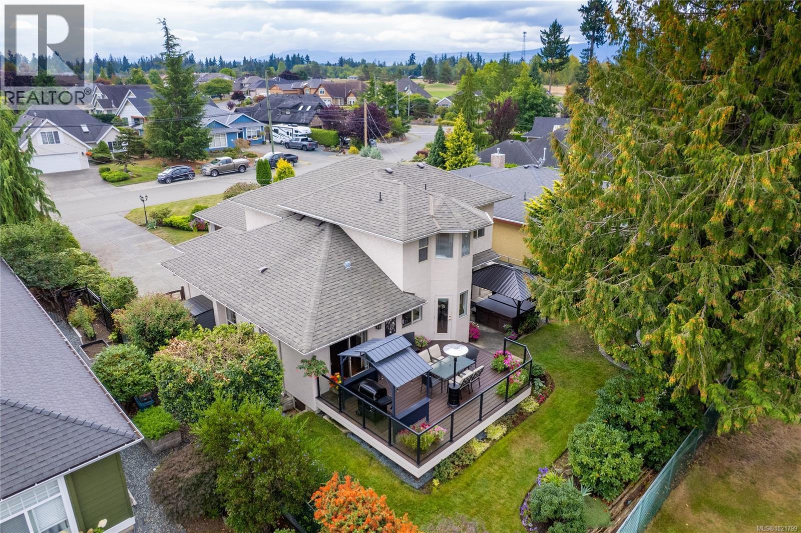 779 Mulholland Dr, Parksville, BC - Outdoor With View