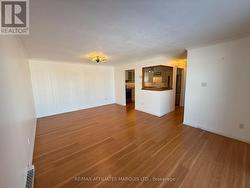 Dining/livingroom area -