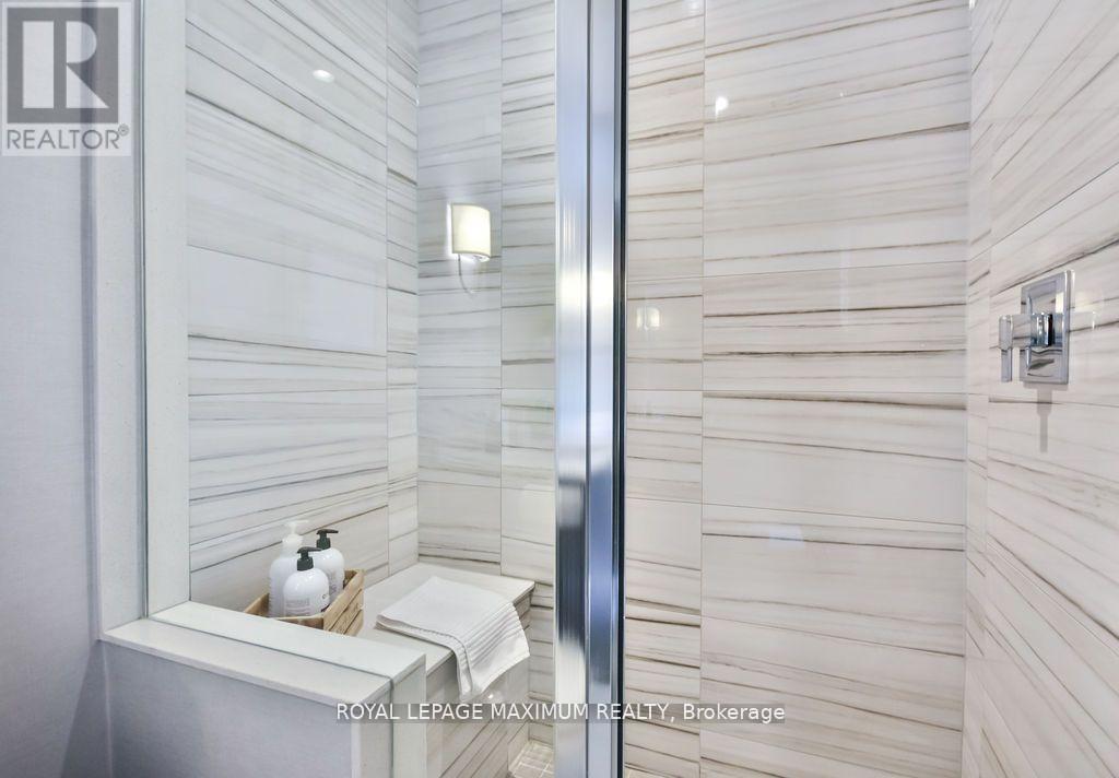 3527 Riva Avenue, Innisfil, ON - Indoor Photo Showing Bathroom