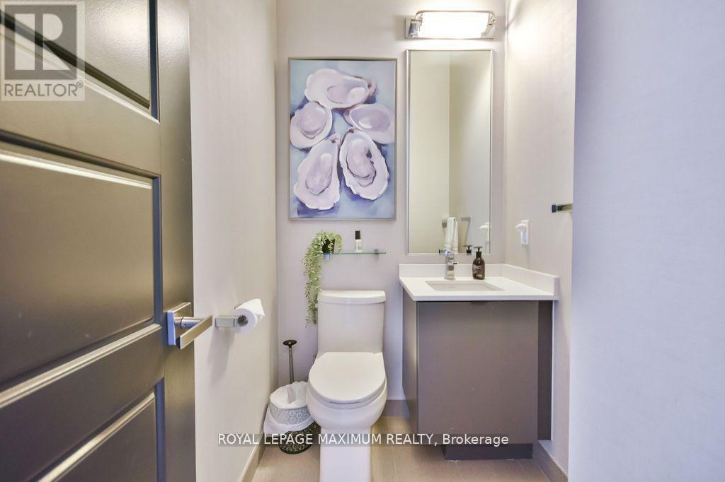 3527 Riva Avenue, Innisfil, ON - Indoor Photo Showing Bathroom