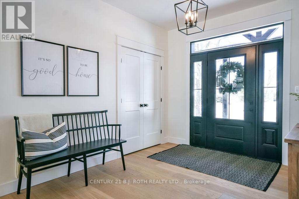 63 Highland Drive, Oro-Medonte, ON - Indoor Photo Showing Other Room