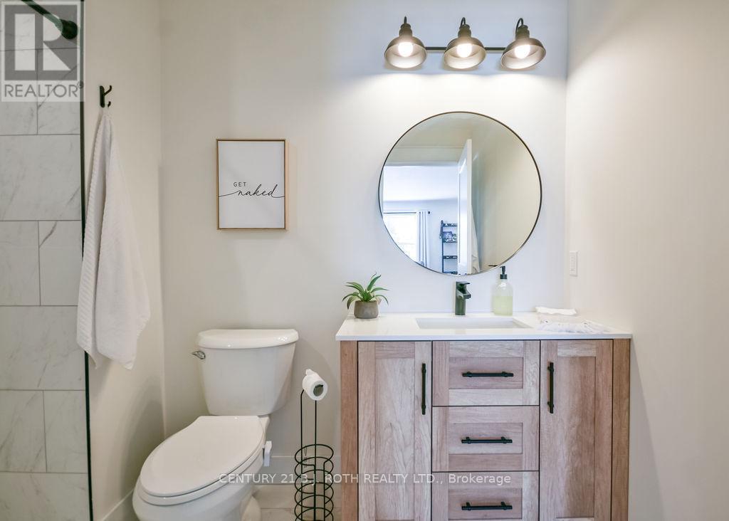 63 Highland Drive, Oro-Medonte, ON - Indoor Photo Showing Bathroom