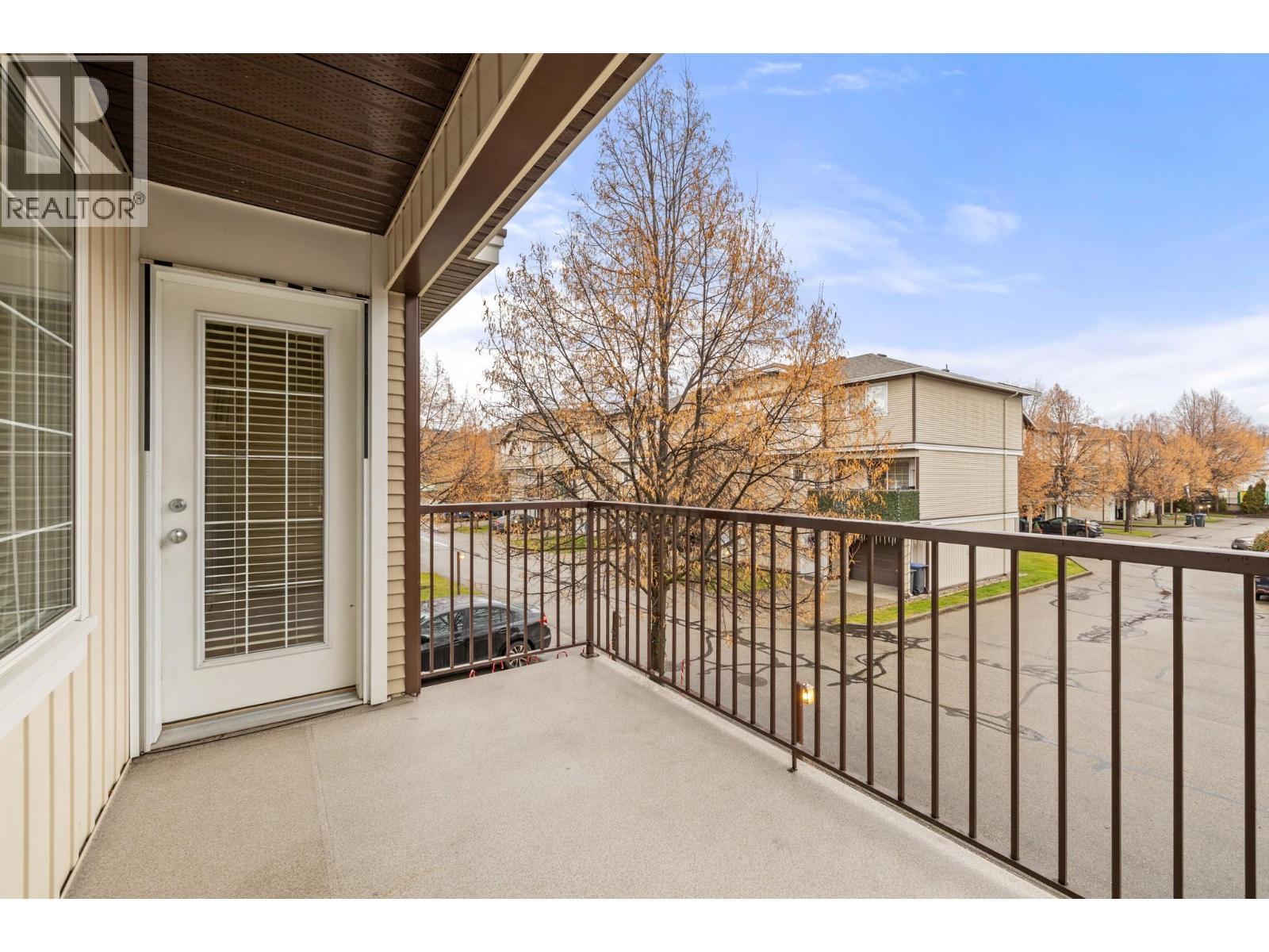 124 Mills Road Unit# 6, Kelowna, BC - Outdoor With Exterior