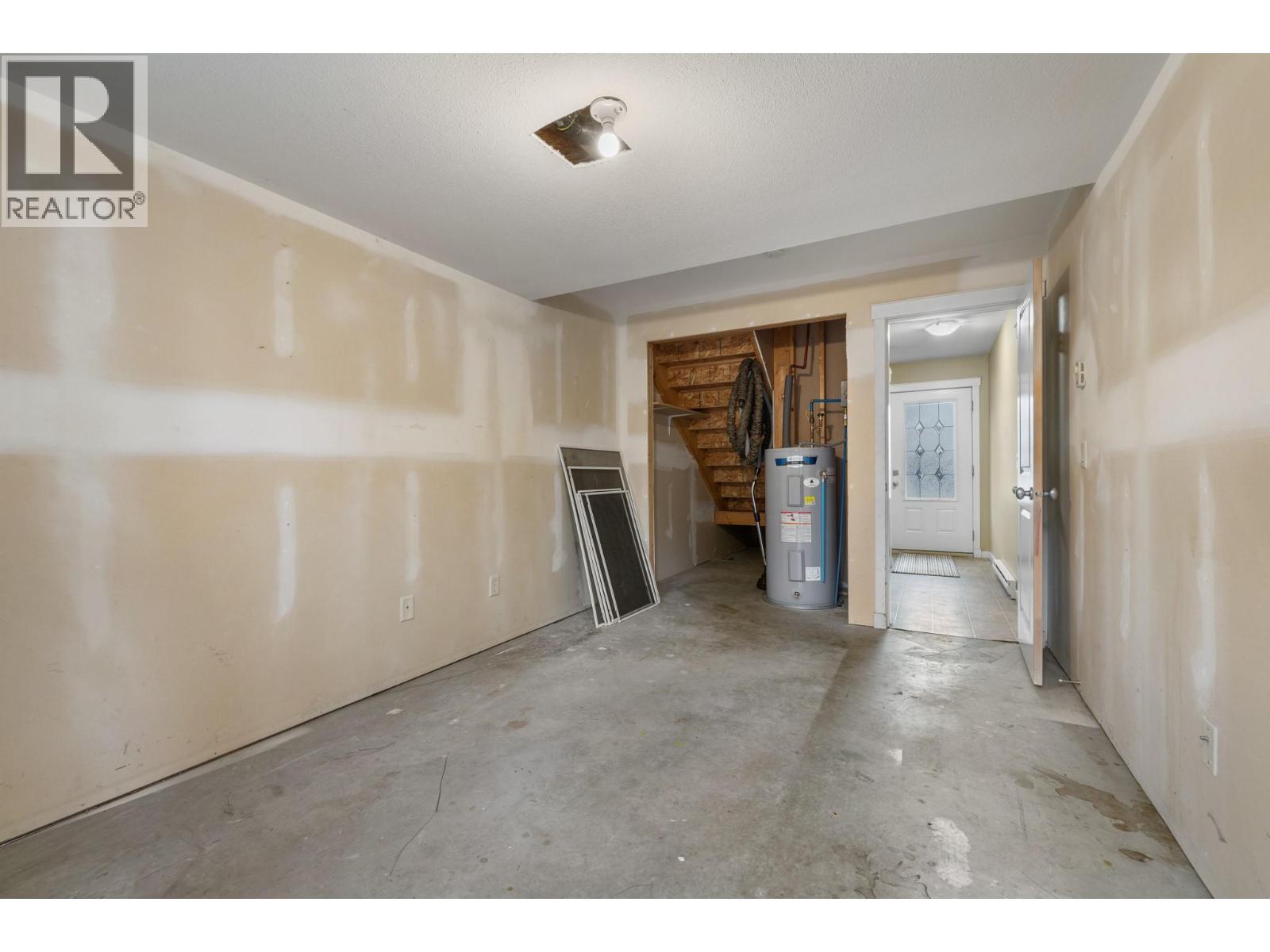 124 Mills Road Unit# 6, Kelowna, BC - Indoor