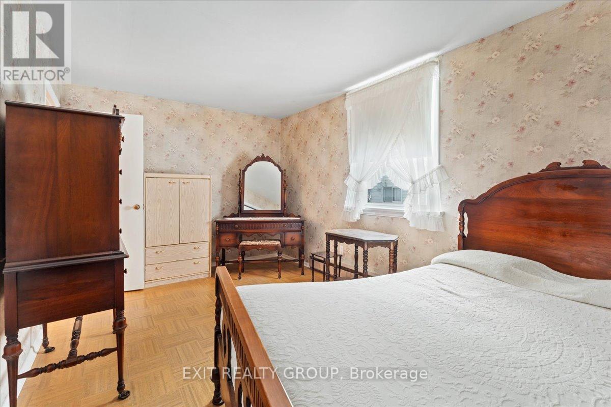 36 Valleyview Crescent, Belleville (Belleville Ward), ON - Indoor Photo Showing Bedroom