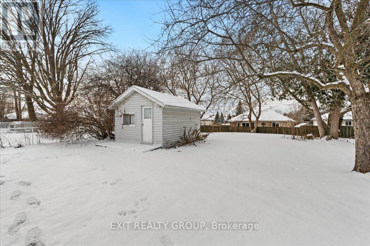 36 Valleyview Crescent, Belleville (Belleville Ward), ON - Outdoor