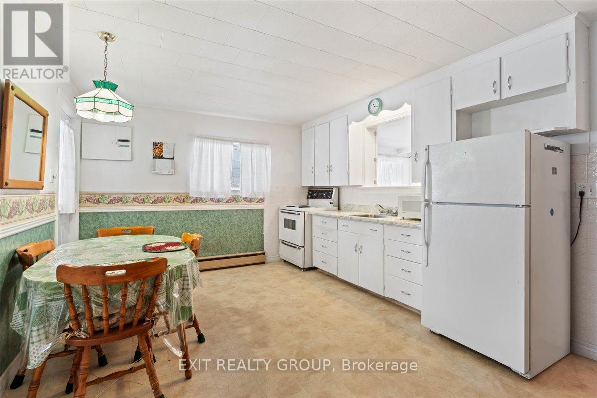 36 Valleyview Crescent, Belleville (Belleville Ward), ON - Indoor