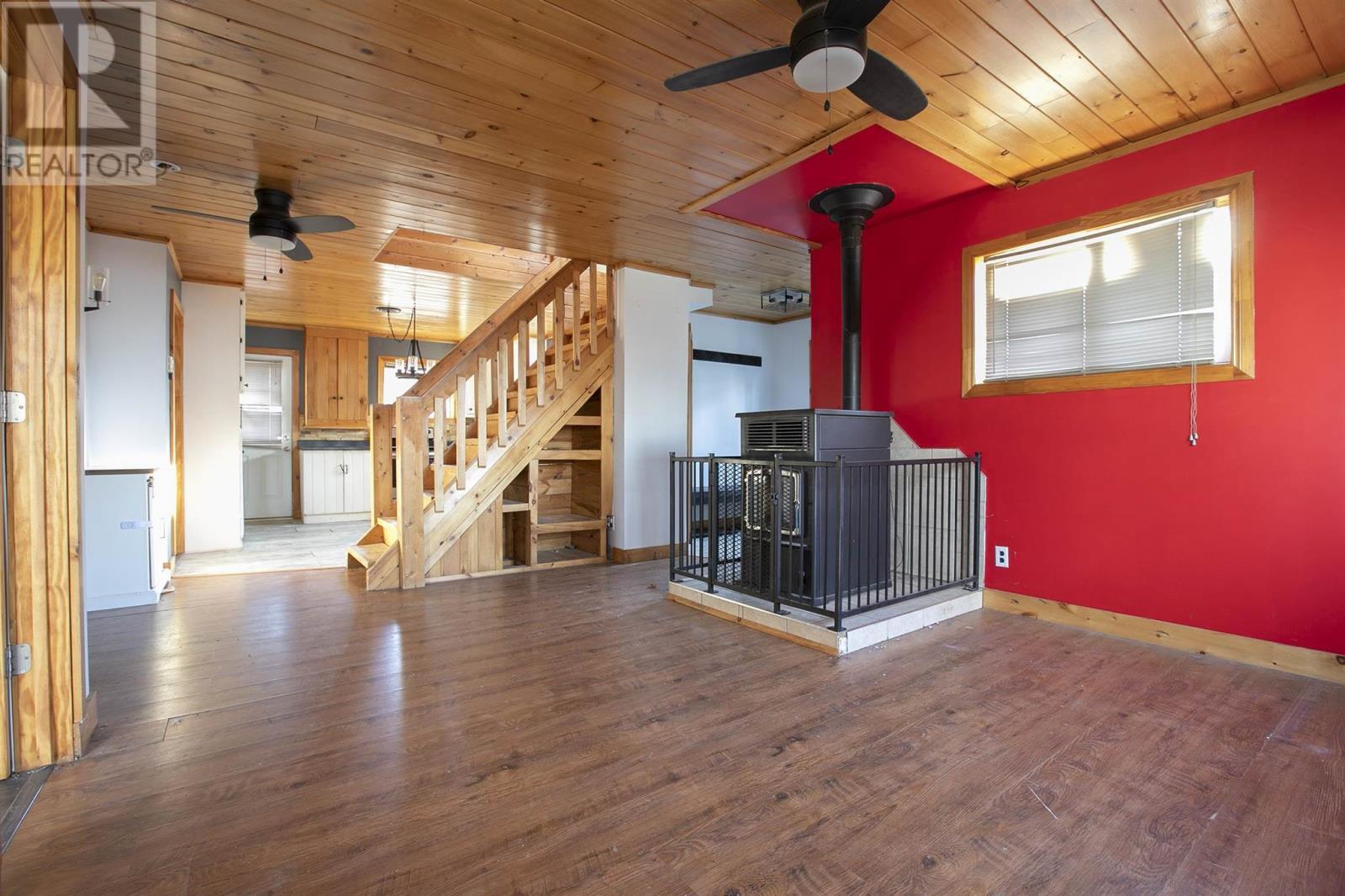 161 Nils Bay Rd, Goulais River, ON - Indoor