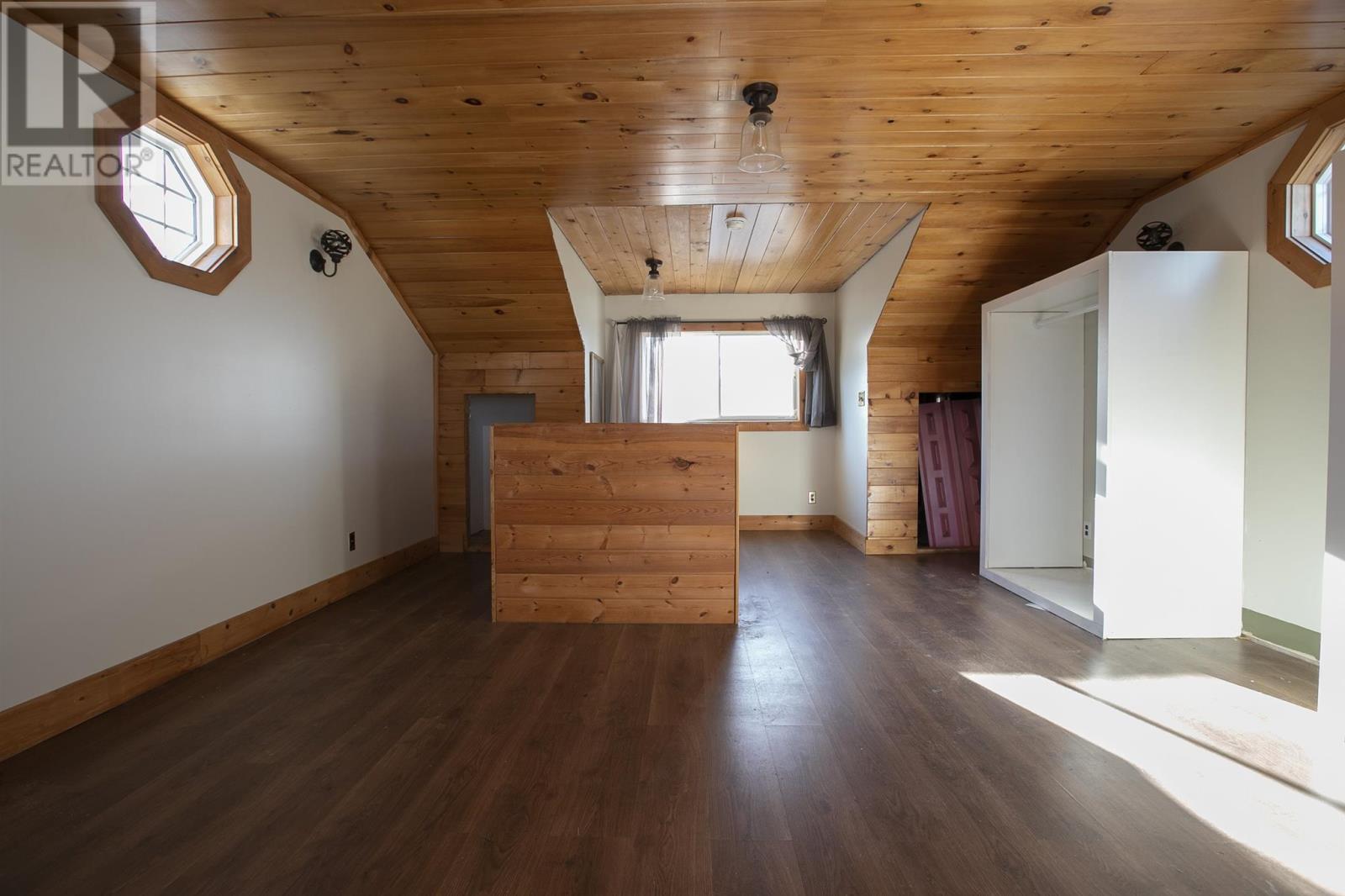 161 Nils Bay Rd, Goulais River, ON - Indoor Photo Showing Other Room