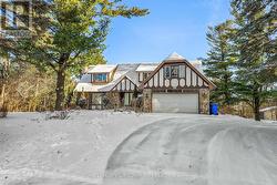 231 RIDGE ROAD Aurora, ON L4G 0M3