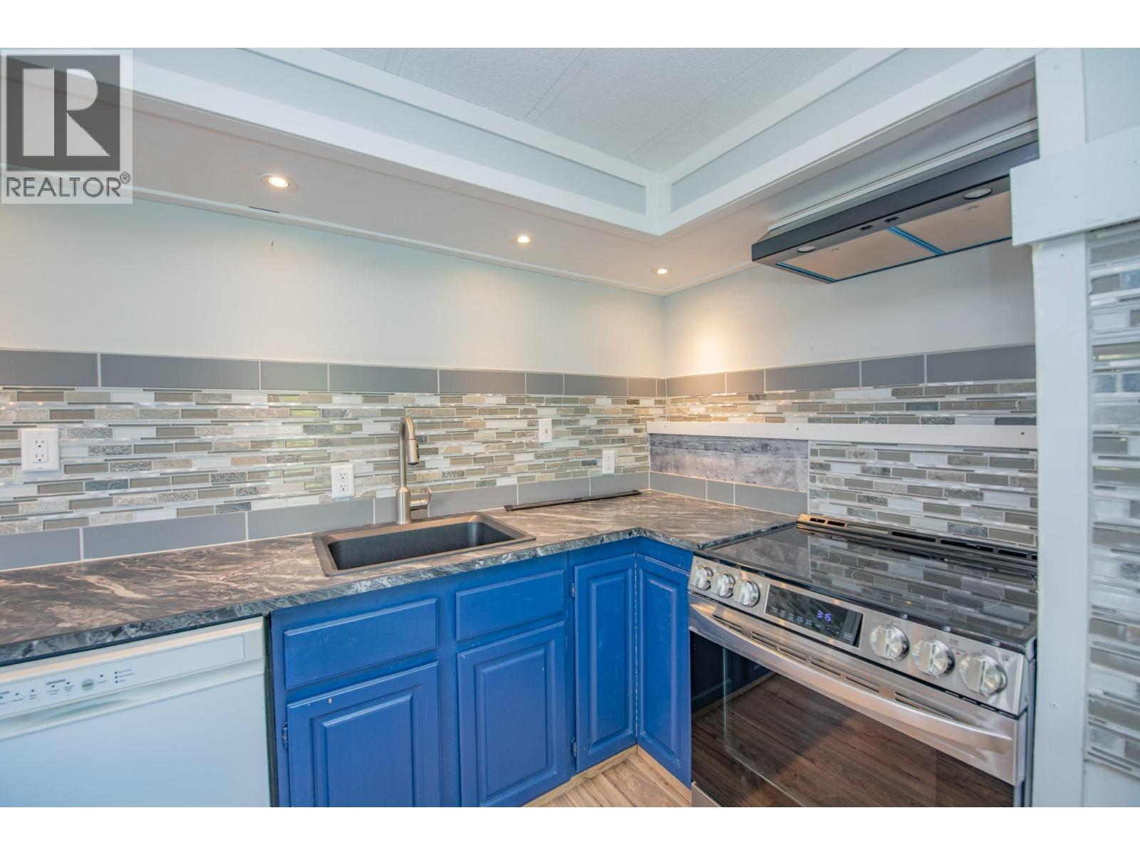 15401 Kalamalka Road Unit# 211, Coldstream, BC