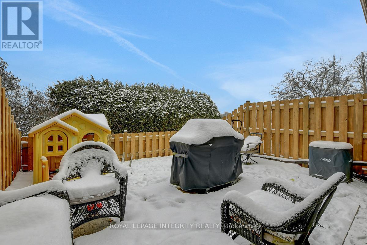 34 Stokes Crescent, Ottawa, ON - Outdoor