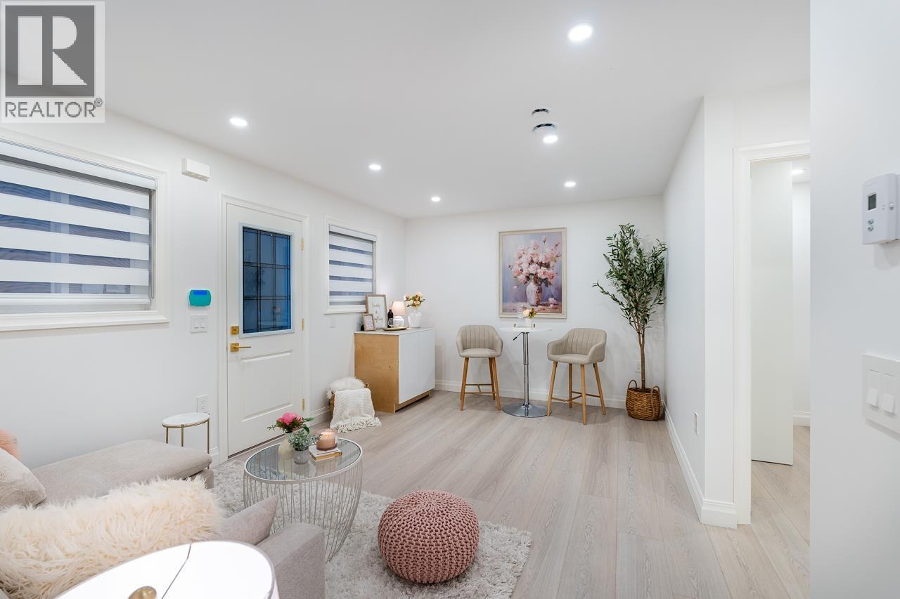 5136 Dominion Street, Burnaby, BC - Indoor