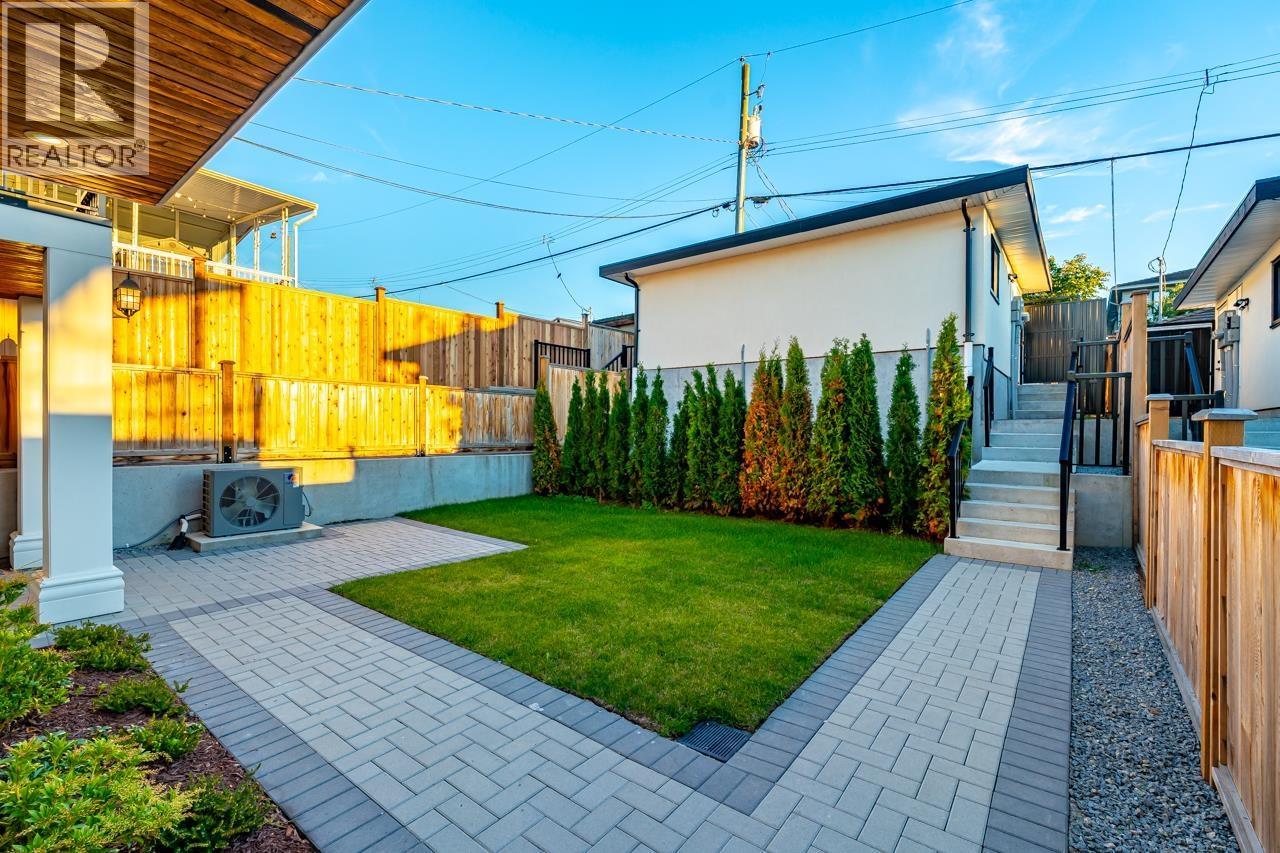 5136 Dominion Street, Burnaby, BC - Outdoor