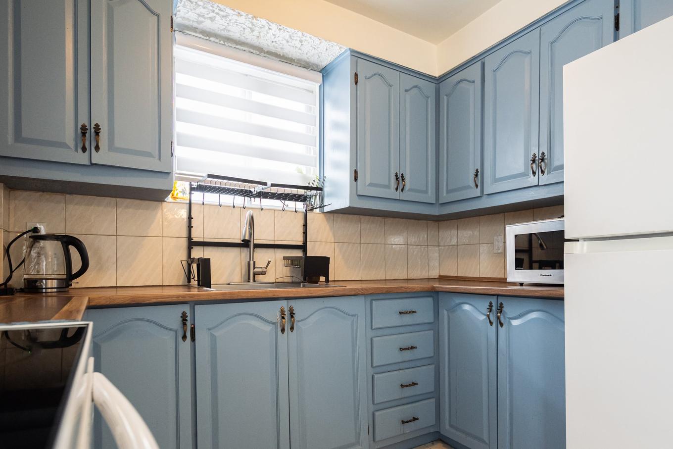 Kitchen - 1154 Av. Haendel, Laval (Chomedey), QC - Indoor Photo Showing Kitchen