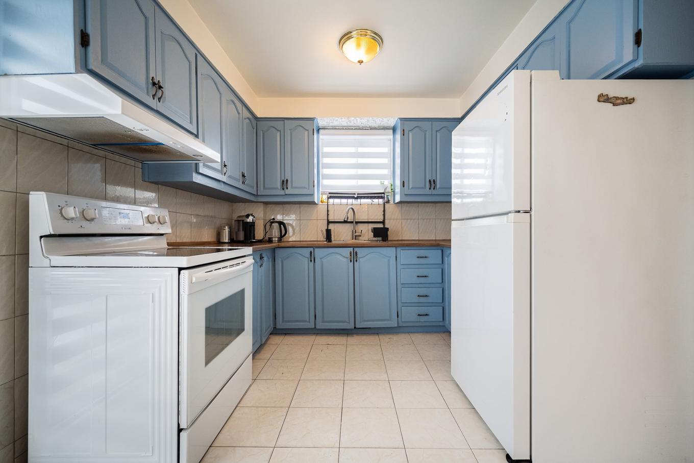 Kitchen - 1154 Av. Haendel, Laval (Chomedey), QC - Indoor Photo Showing Kitchen
