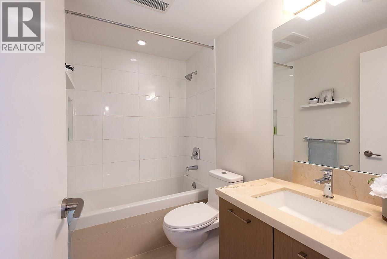 1007 271 Francis Way, New Westminster, BC - Indoor Photo Showing Bathroom
