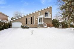 2915 Rue Bellerive Sainte-Marthe-Sur-Le-Lac, QC J0N 1P0