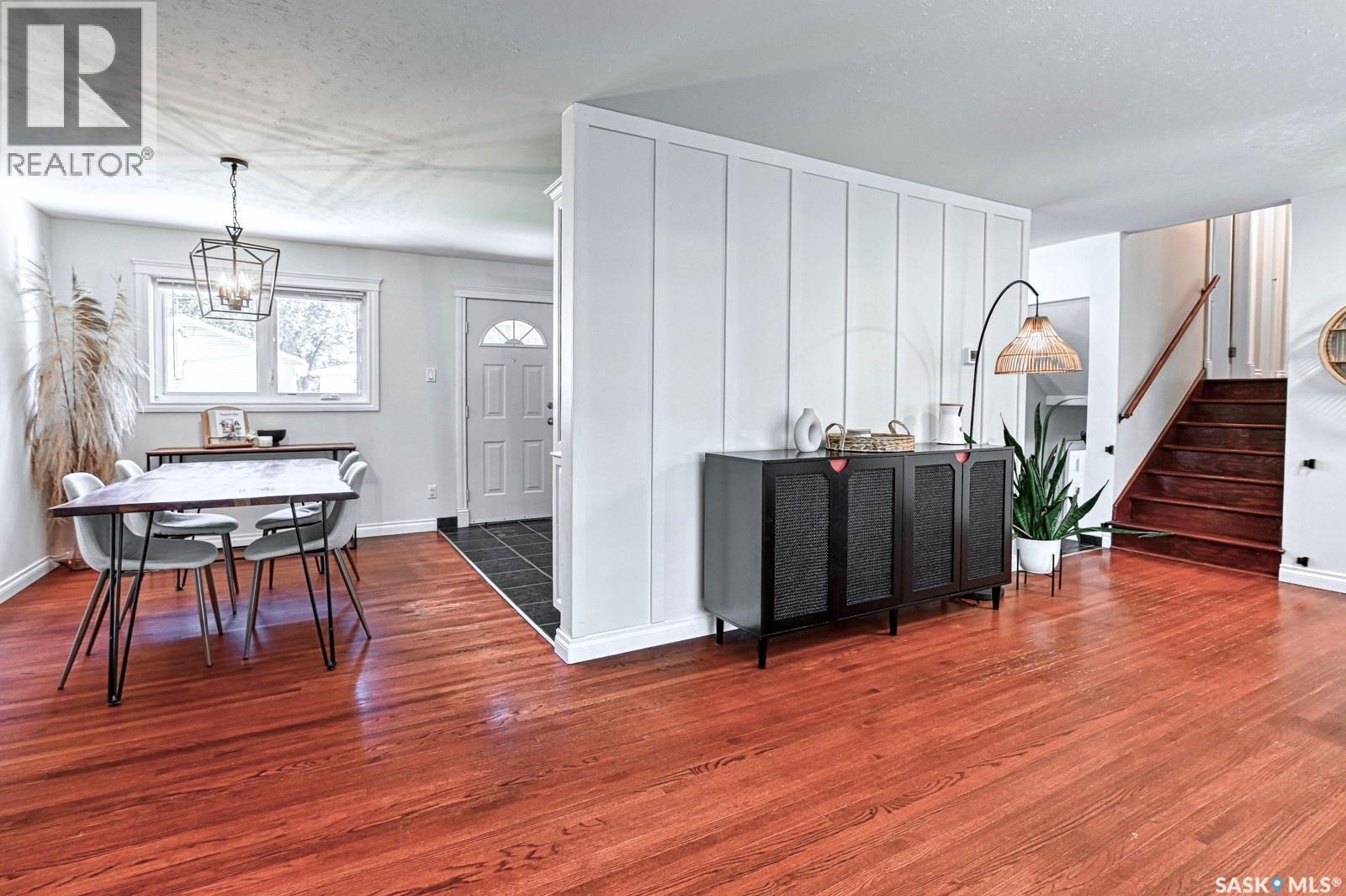 93 Cardinal Crescent, Regina, SK - Indoor Photo Showing Dining Room