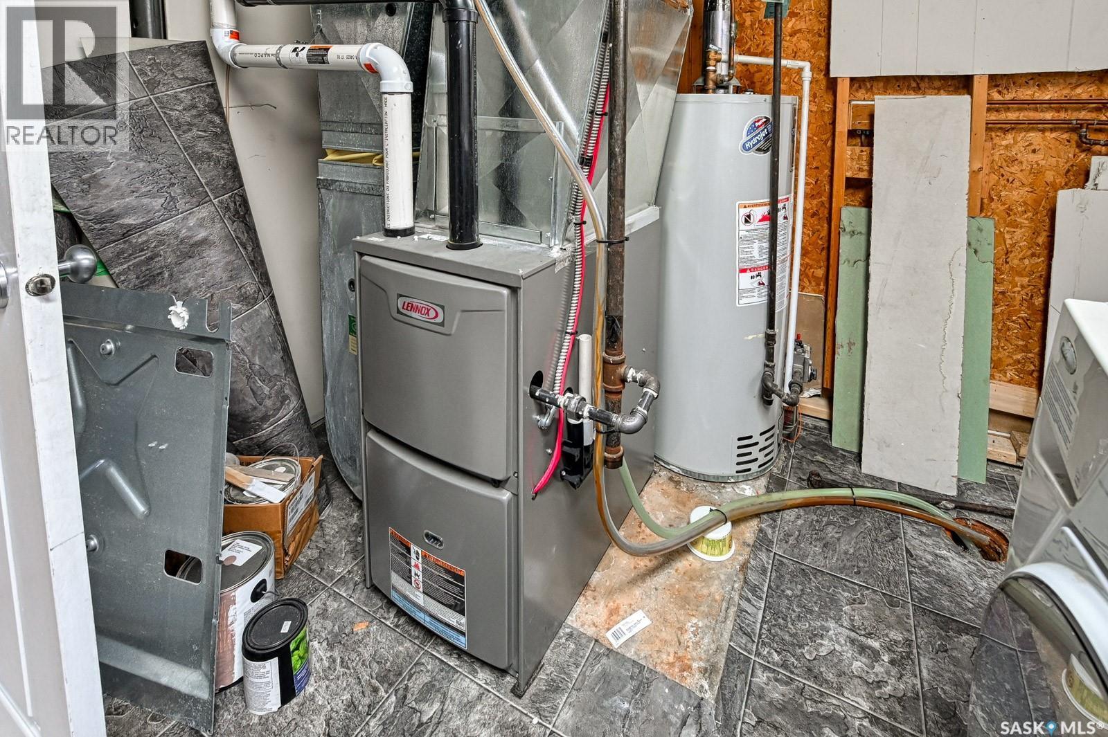 93 Cardinal Crescent, Regina, SK - Indoor Photo Showing Basement