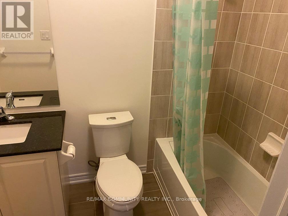 5 Terrick Road, Brampton, ON - Indoor Photo Showing Bathroom