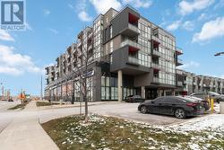 D422 - 5220 DUNDAS STREET Burlington, ON L7L 0J4