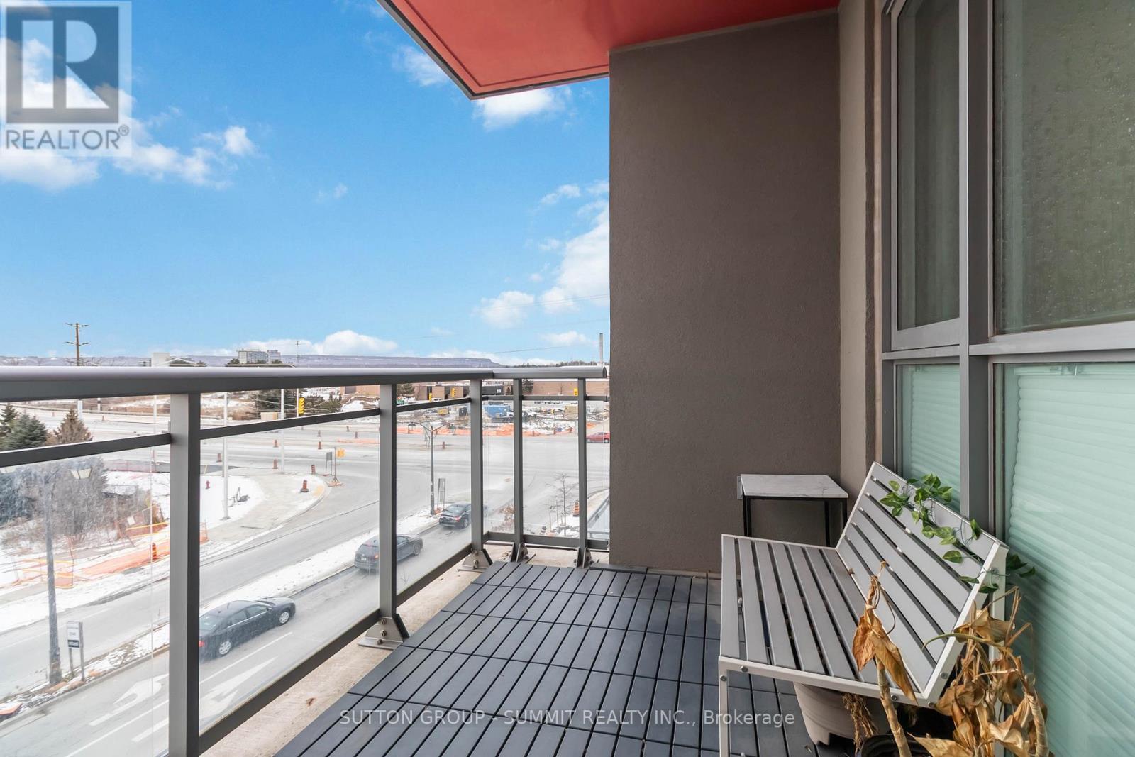 D422 - 5220 Dundas Street, Burlington, ON - Outdoor With Balcony With Exterior