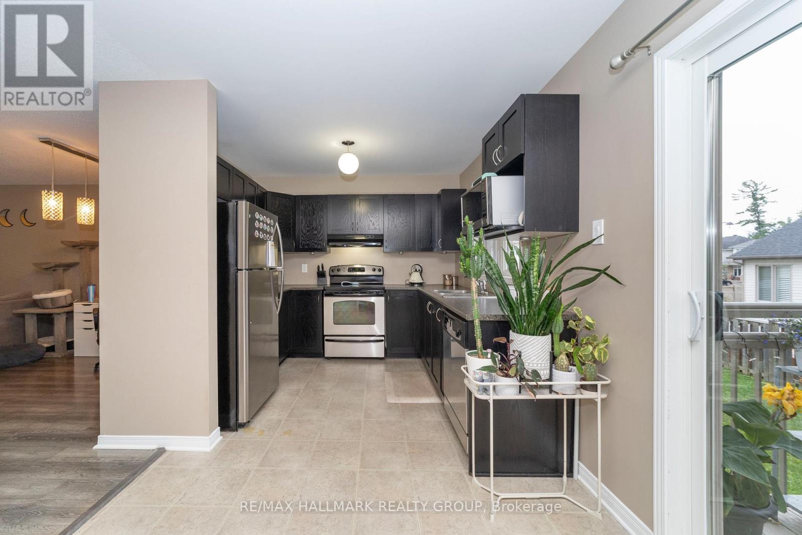 309 Galston Private, Ottawa, ON - Indoor