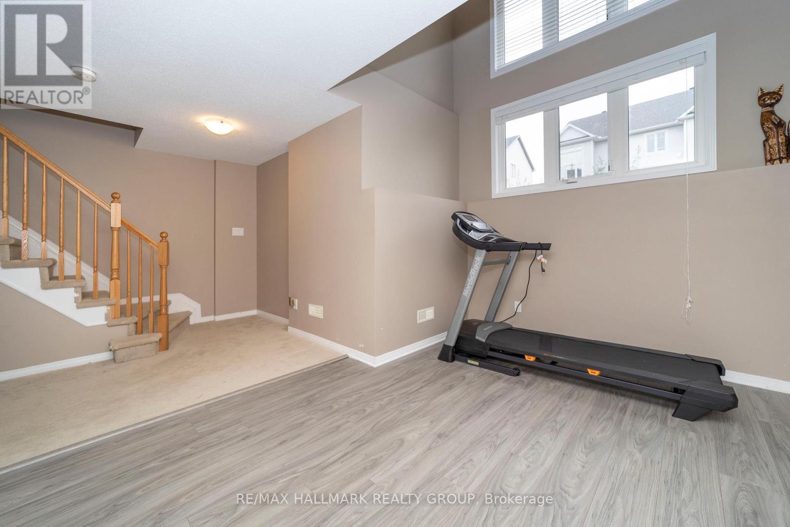 309 Galston Private, Ottawa, ON - Indoor Photo Showing Gym Room